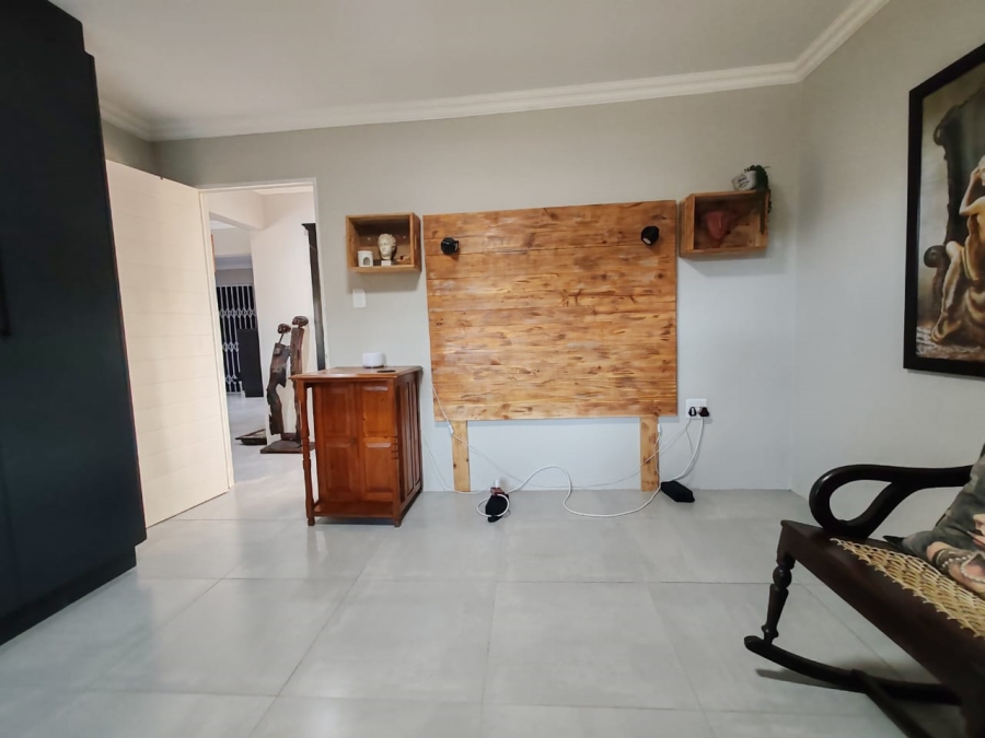 Commercial Property for Sale in Colleen Glen Eastern Cape